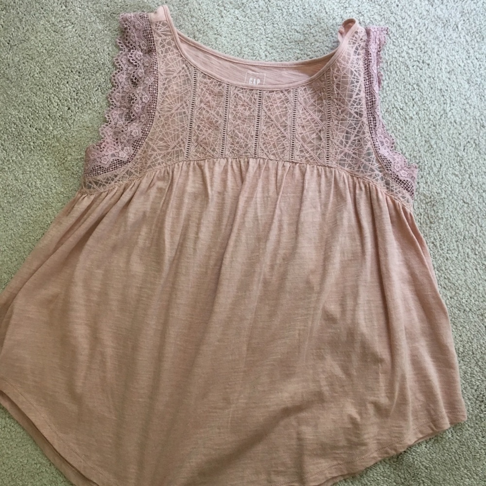 Loose fitting sleeveless top